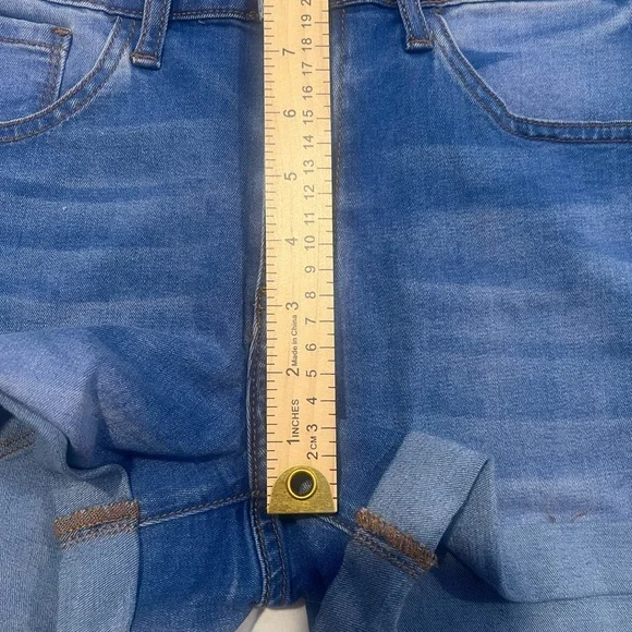 Kancan Estilo Denim Shorts Stretch Size 28 EUC - Picture 4 of 6